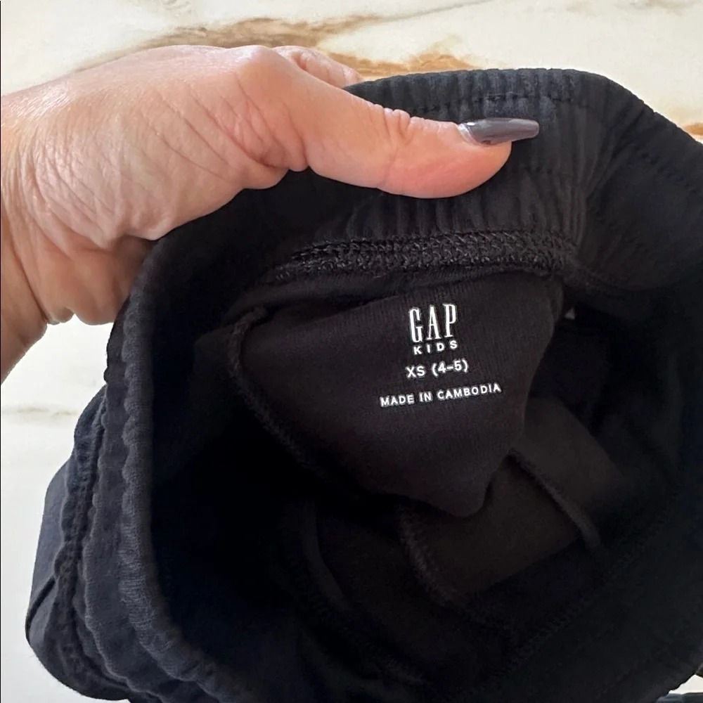 GAP comfortable black